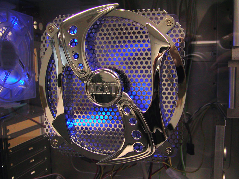 nemesis_Fan.jpg (147799 bytes)