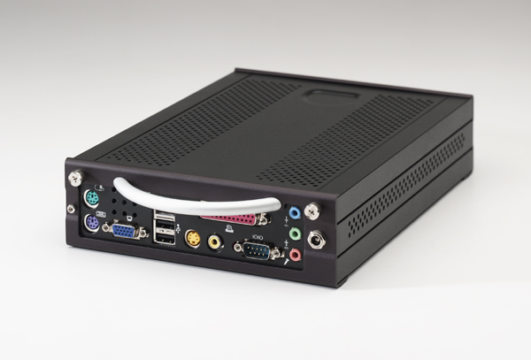 C134_blk_rear.jpg (104617 bytes)