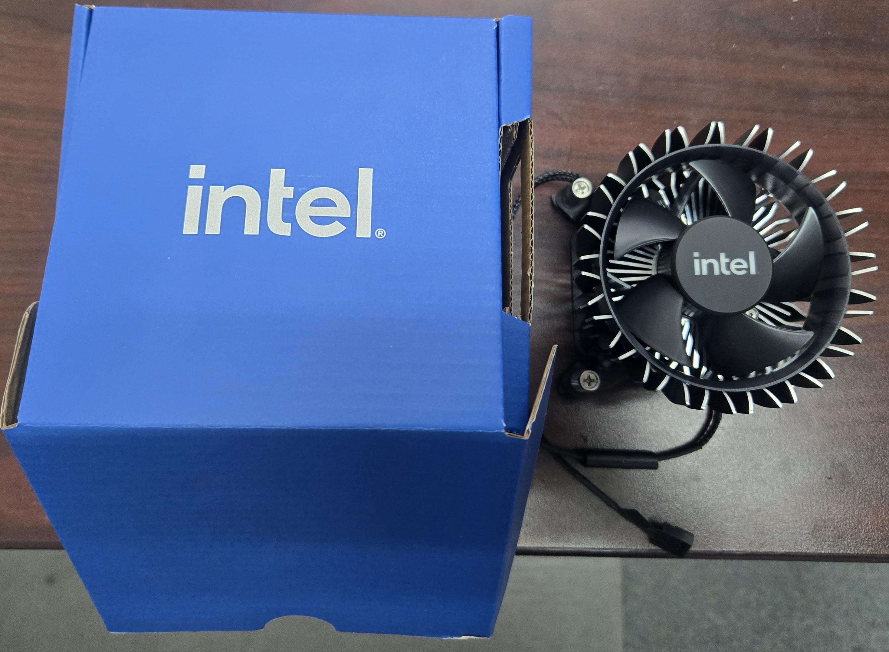 INTEL Laminar RH1 CPU COOLER FOR 12th/13th/14th/Ultra  GEN.  NEW RTL ( 90days DOA wty)